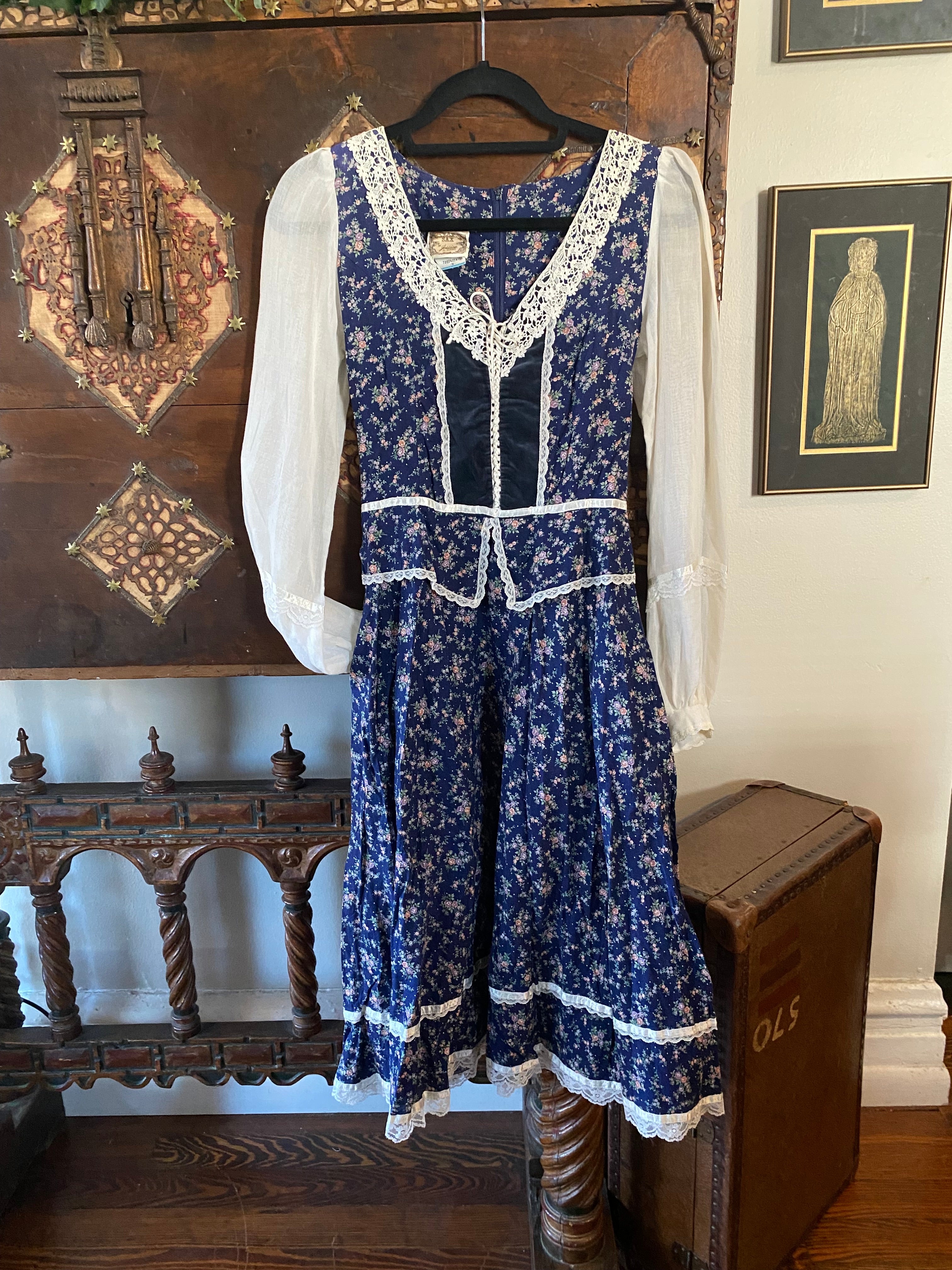 1970s Gunne Sax Navy Calico & Velvet Peplum Midi Dress