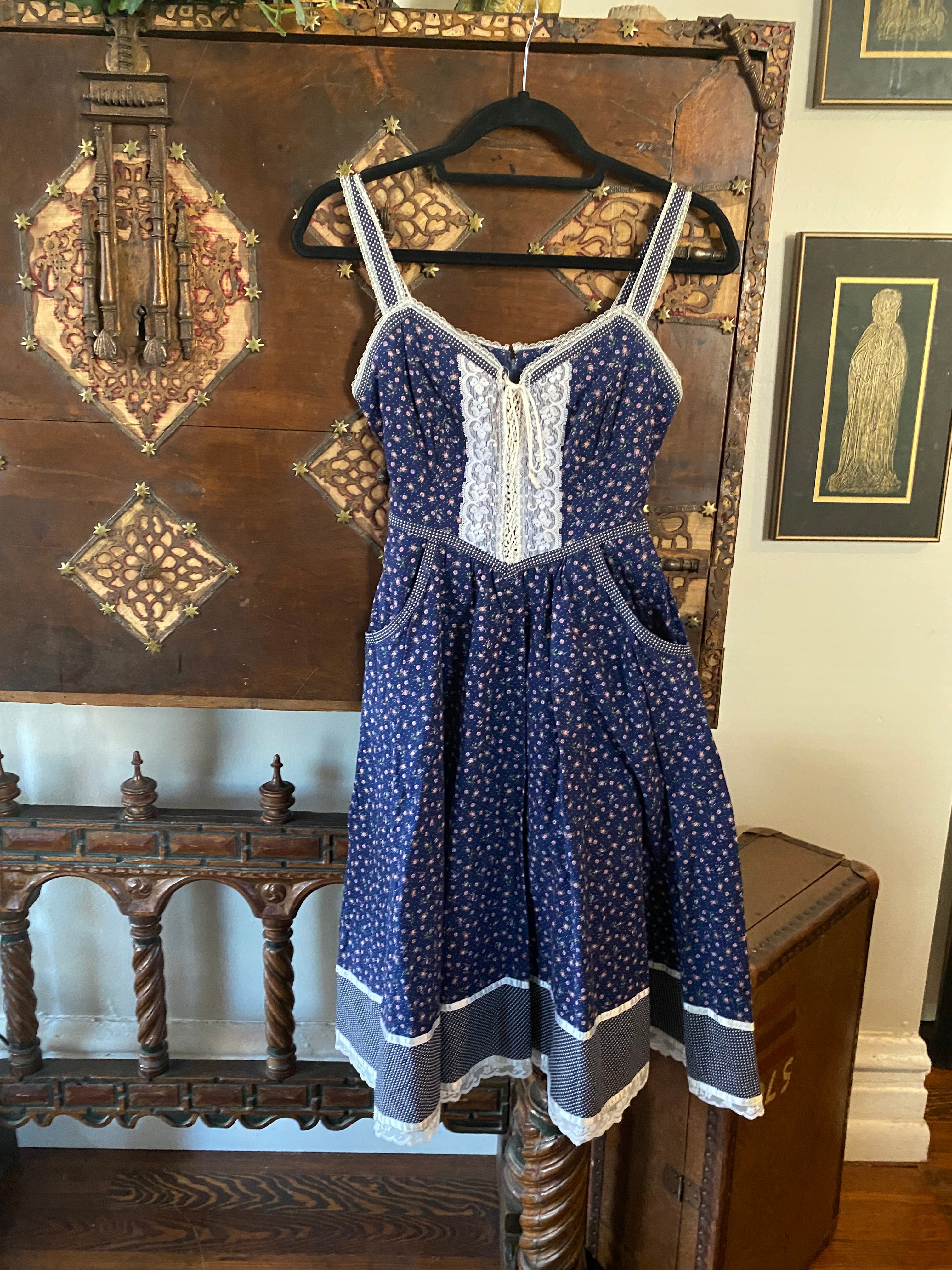 1970s Gunne Sax Navy Calico Midi Sun Dress