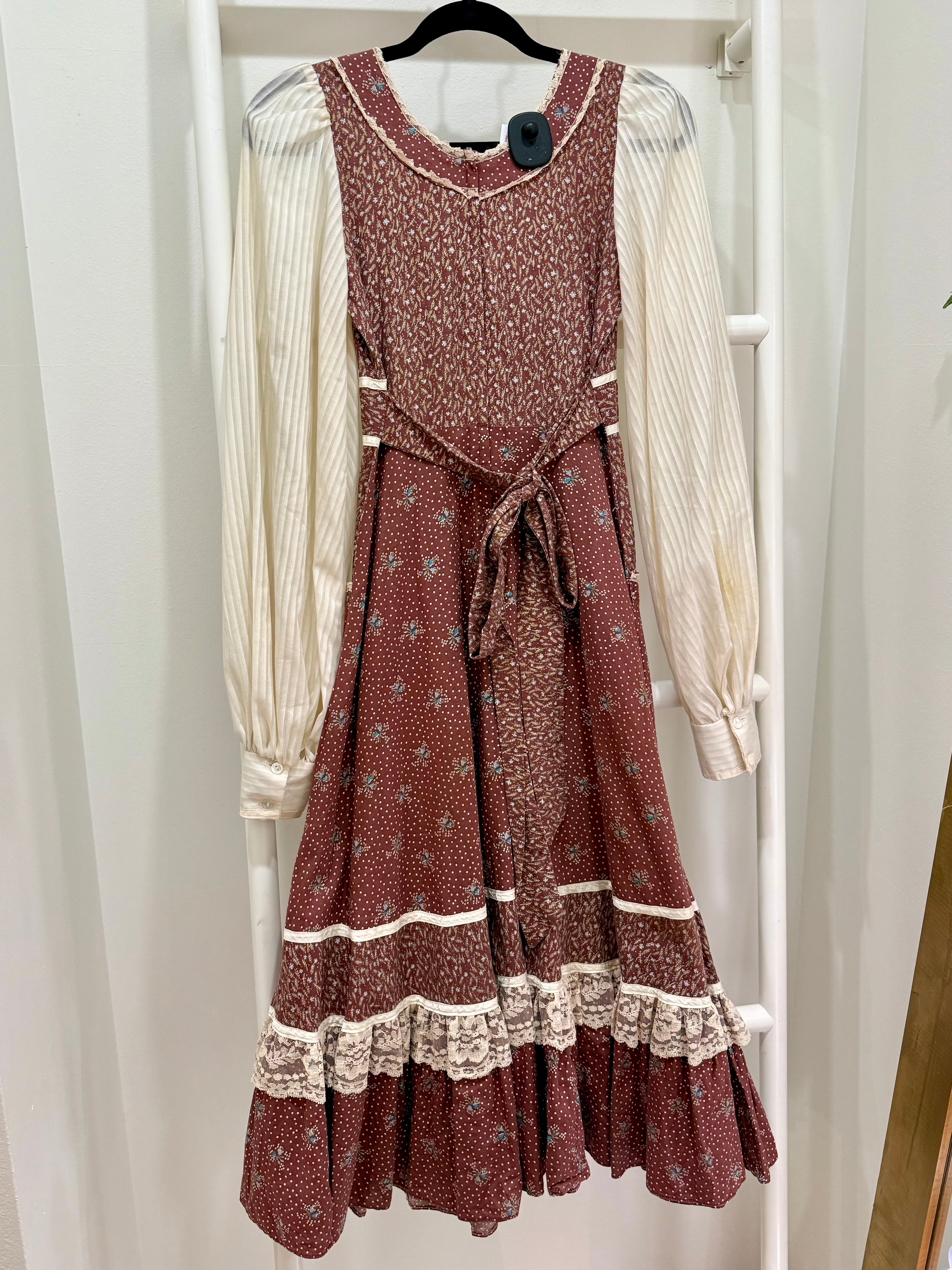 1970s Gunne Sax Burgundy Calico Midi Dress