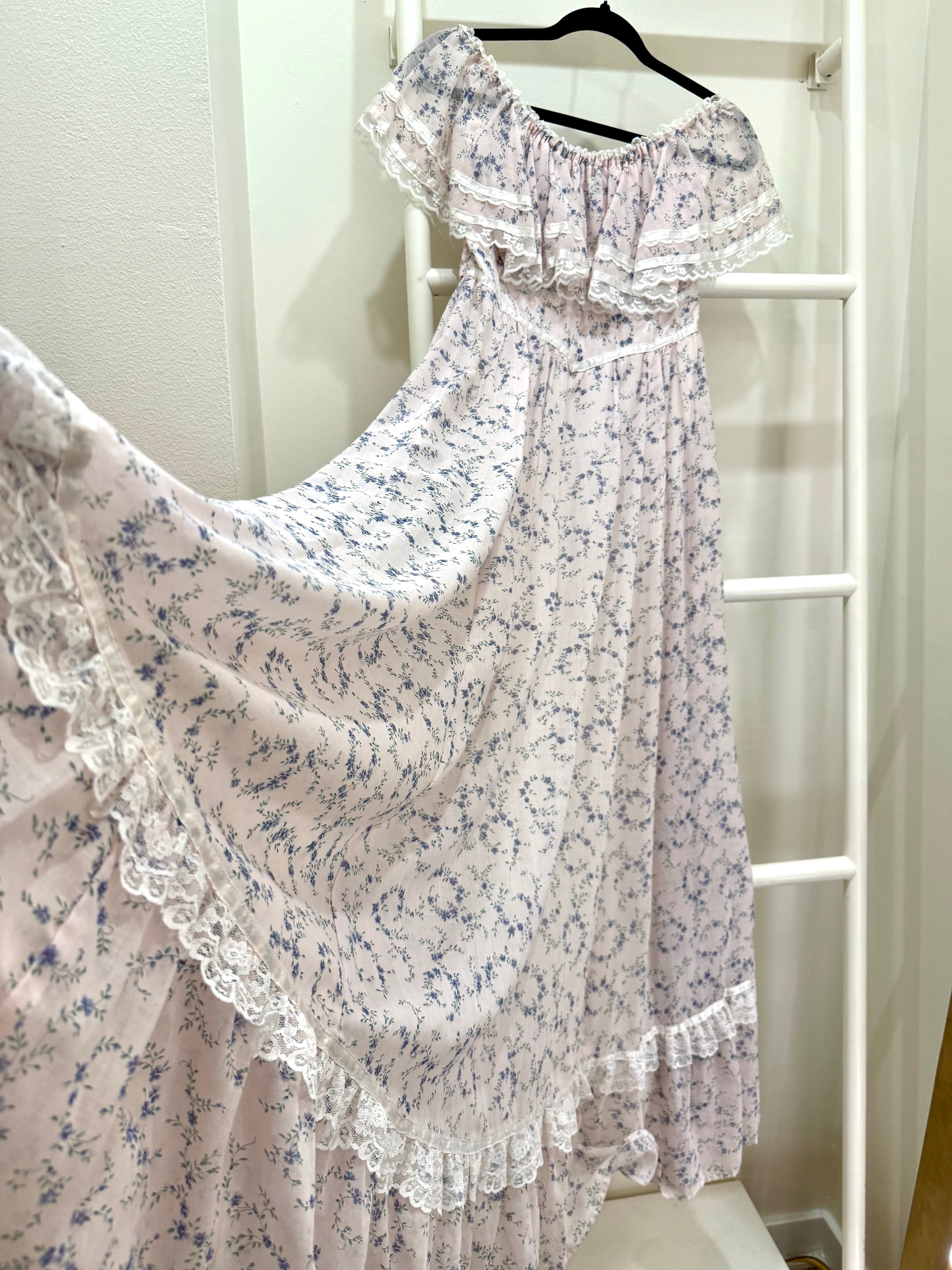 1970s Gunne Sax Pink Floral Off-Shoulder Maxi Dress