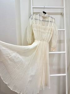 1980s Gunne Sax Cream Lace Top Midi Dress