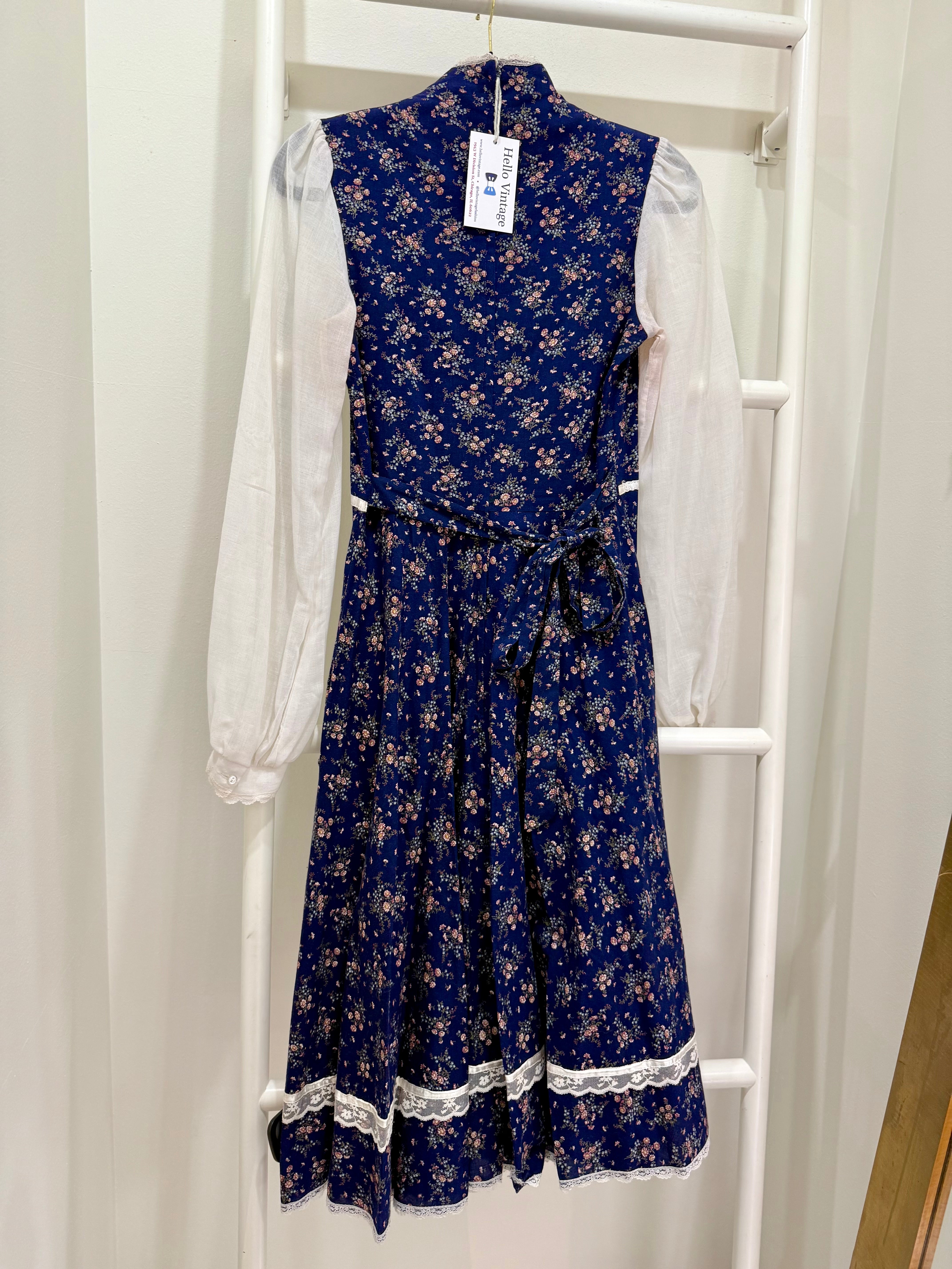 1970s Unlabelled Gunne Sax Blue Calico Midi Dress