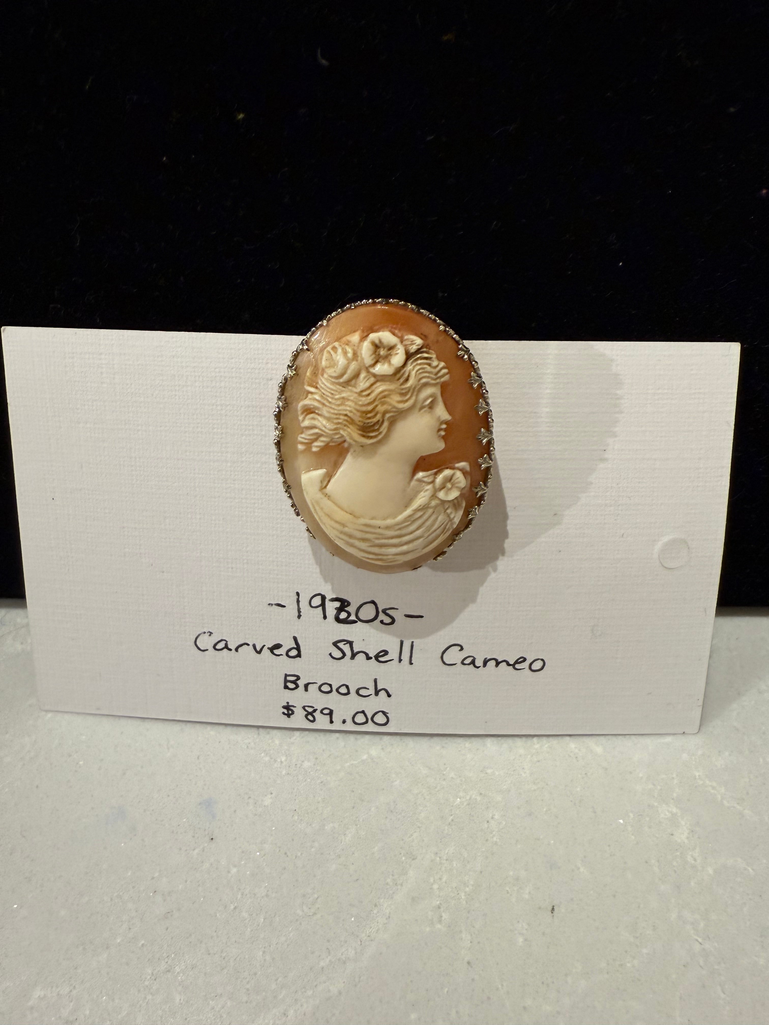 1920s Detailed Carved Shell Cameo Brooch