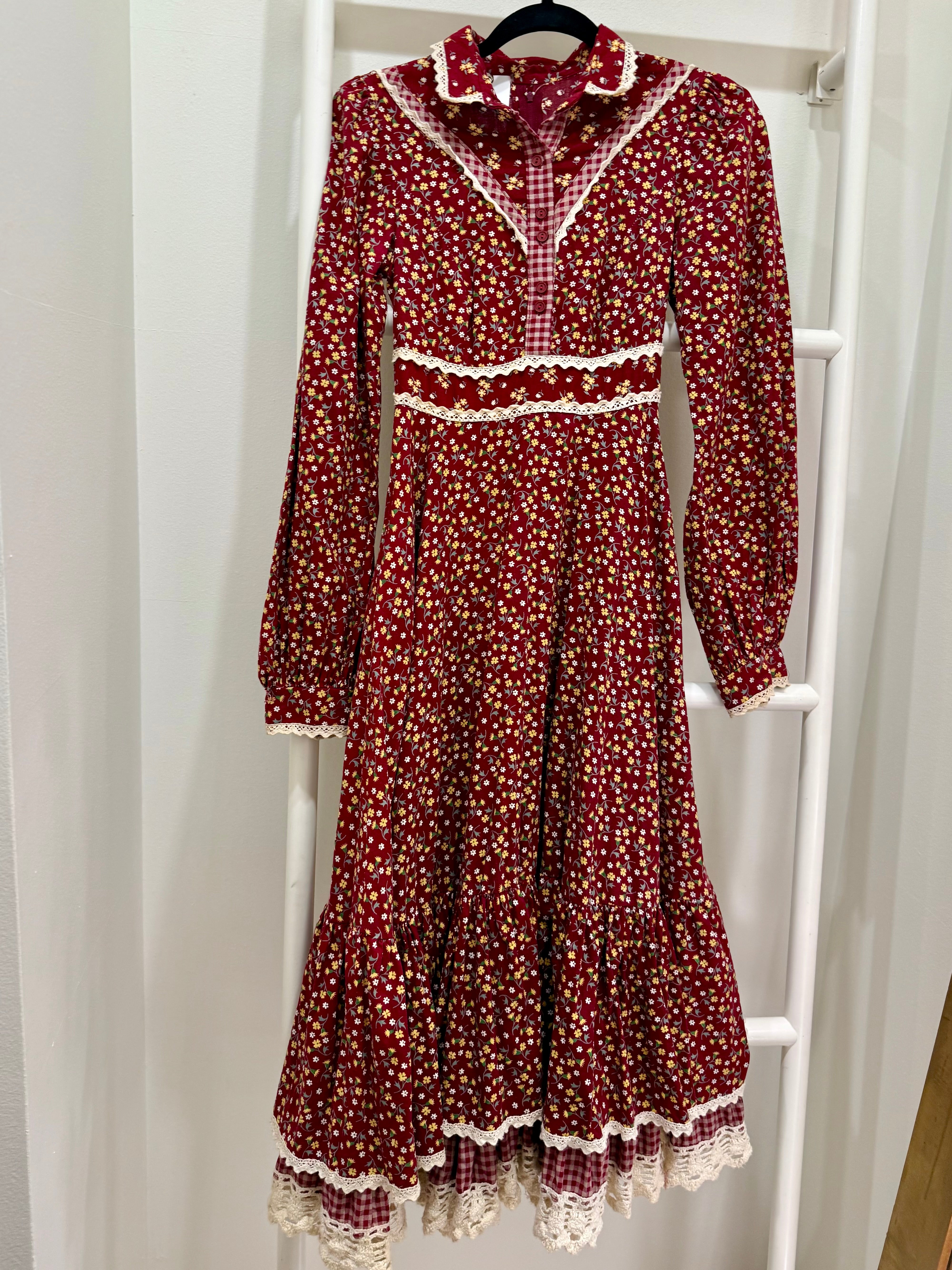 1970s Gunne Sax Red Calico Midi Dress