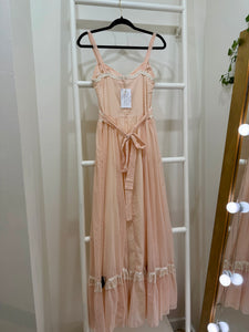 1970s Unlabelled Gunne Sax Peach Textured Bow Print Maxi Sun Dress