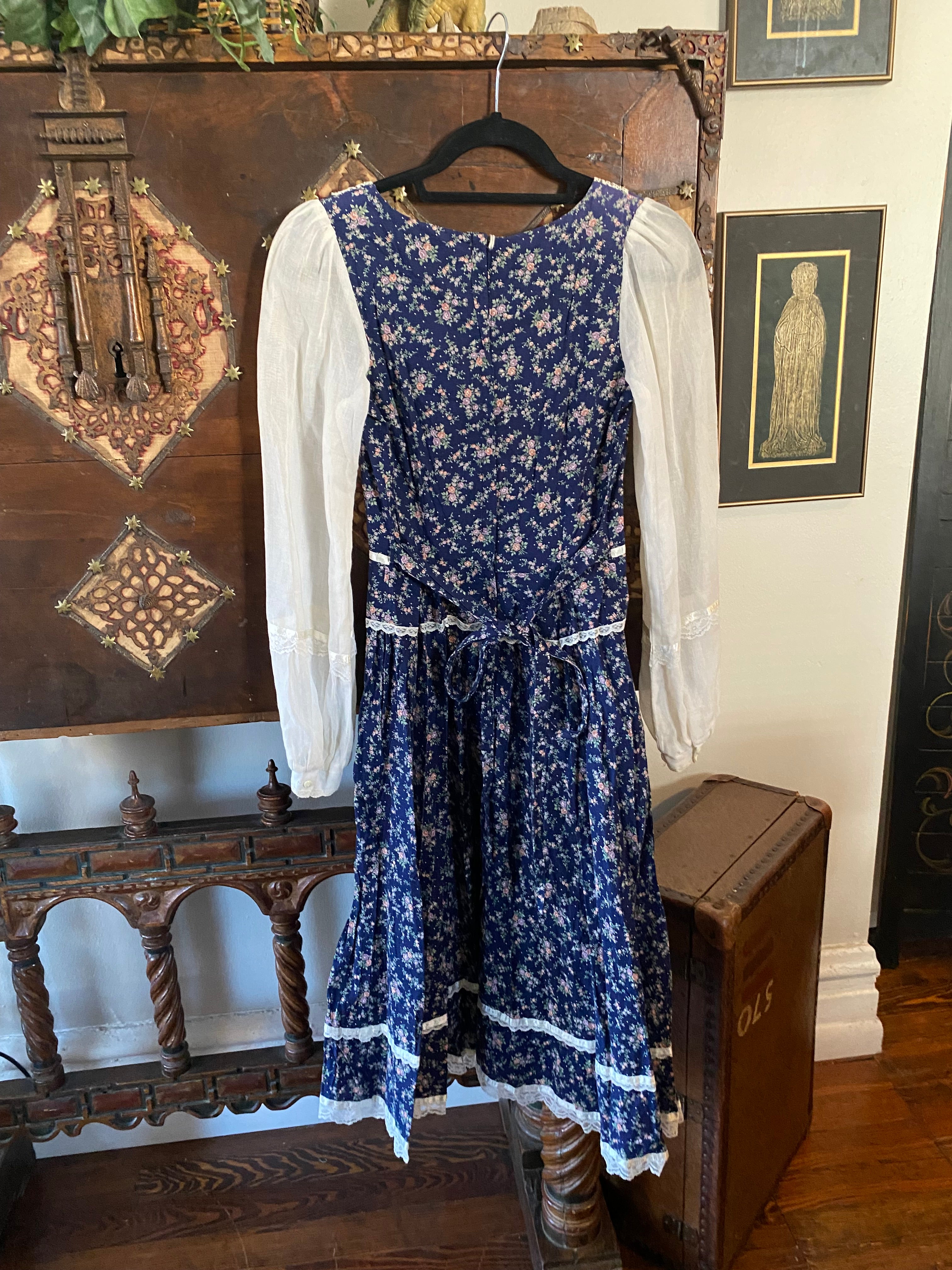 1970s Gunne Sax Navy Calico & Velvet Peplum Midi Dress