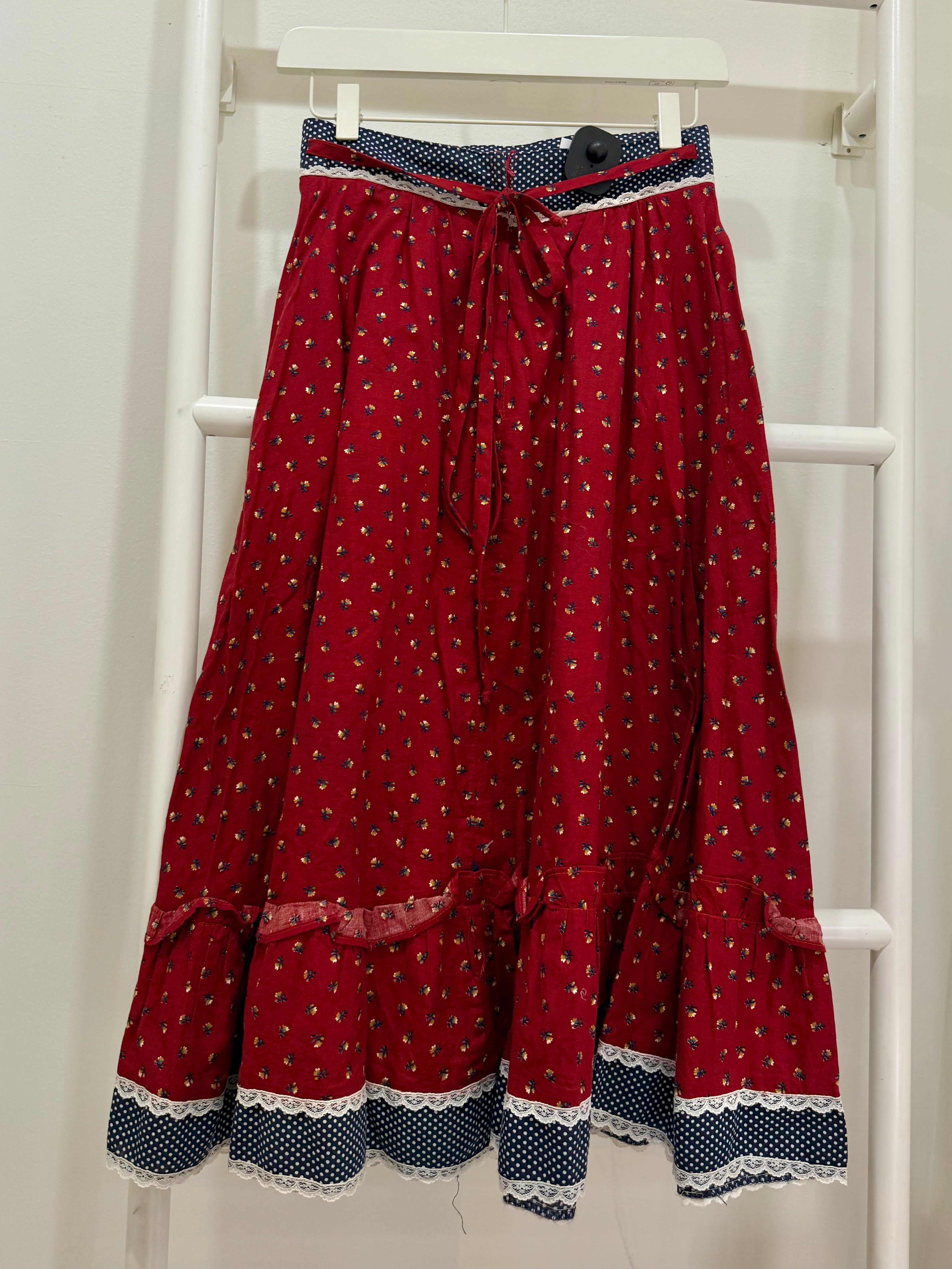 1970s Gunne Sax Red Calico Midi Skirt