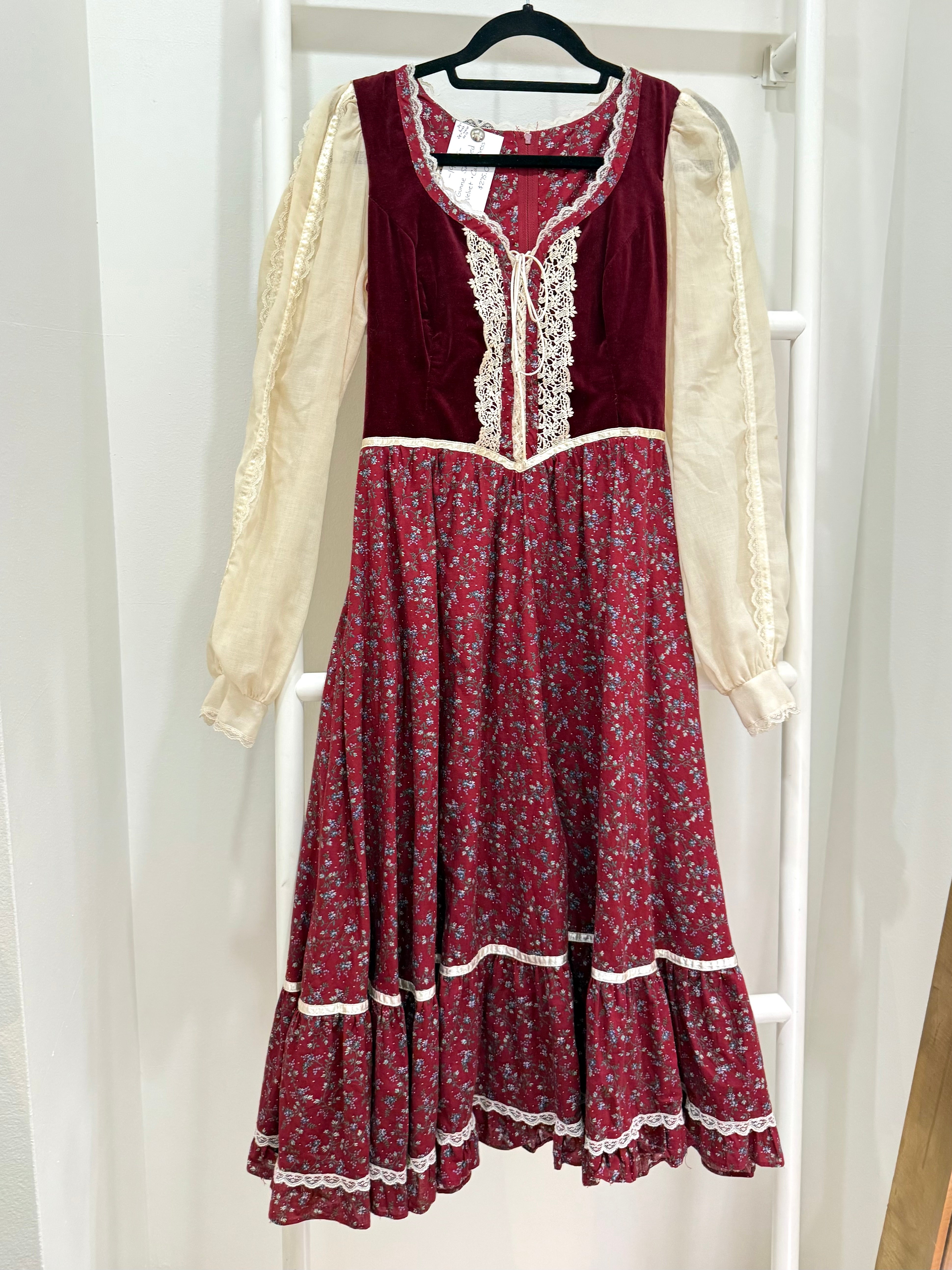 1970s Gunne Sax Crimson Velvet & Calico Midi Dress