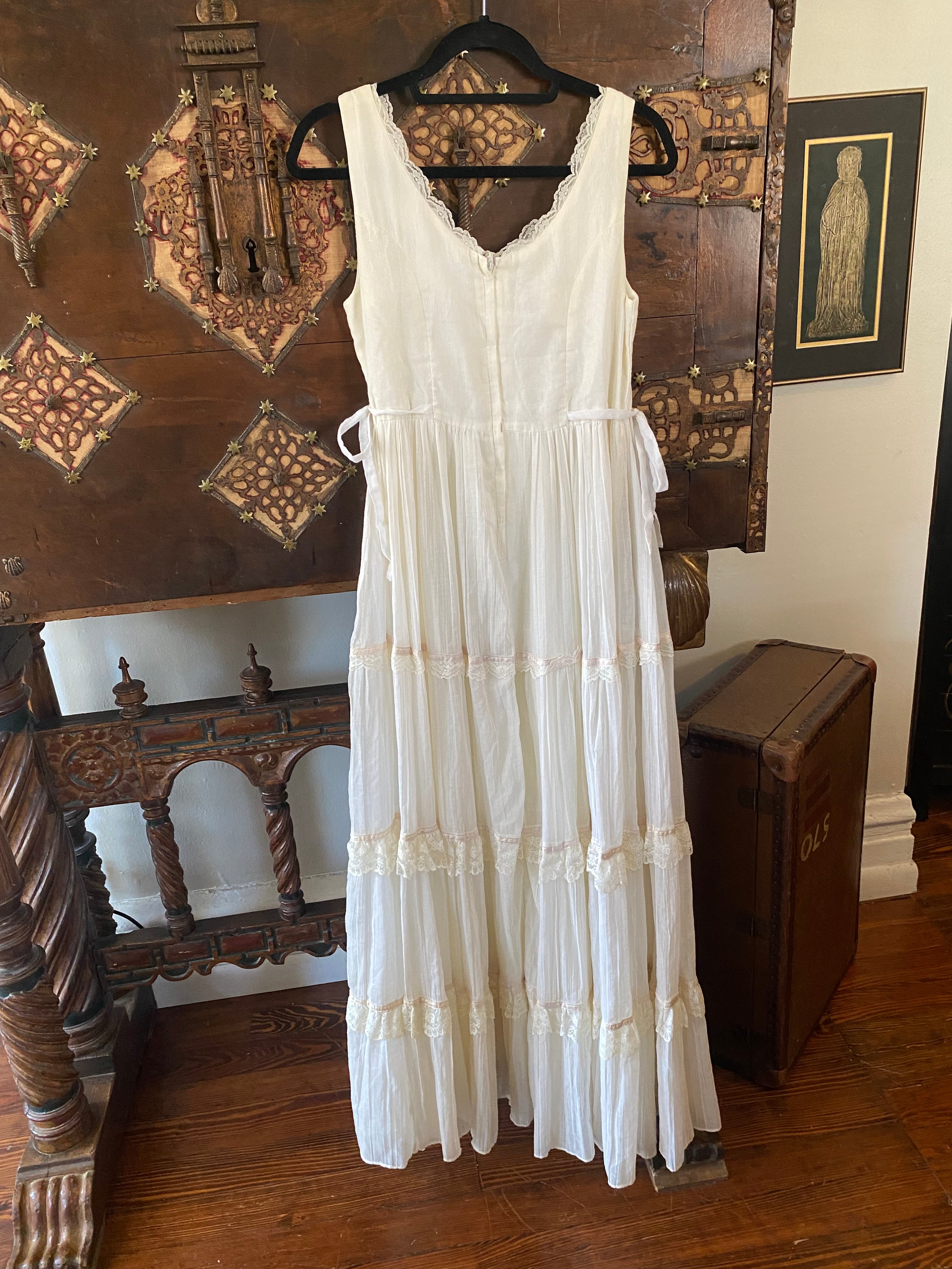 1970s Gunne Sax White & Pink Side Tie Sun Dress